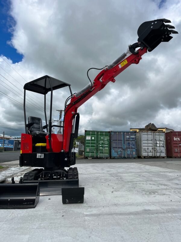 Hightop HT10 mini digger 1 ton comes with 3 buckets brand new