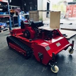15hp Commercial remote control diesel mower brand new in Pukekohe.